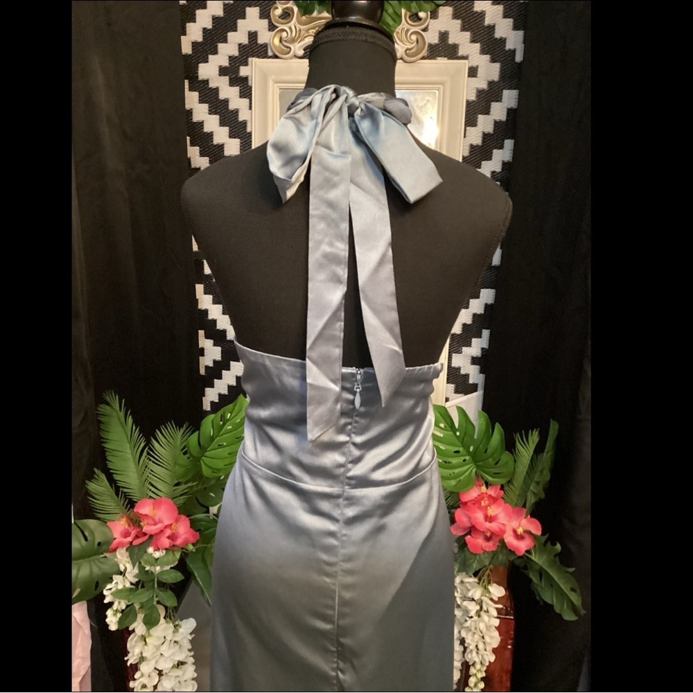 Sophisticated Silver Halter Maxi Dress Plus Size 2X - Picture 8 of 10